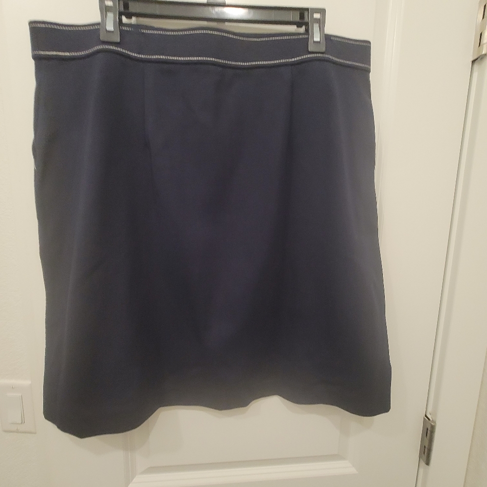 Clothing - Picture 3 of 3